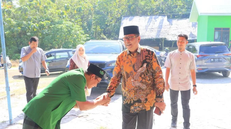 Pemkab Poso Dorong Peran Pesantren Cetak Generasi Berilmu dan Berkarakter