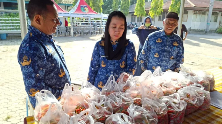 Potong Rantai Distribusi, Wawali Palu Meninjau Gelaran Pasar Tani DPKP