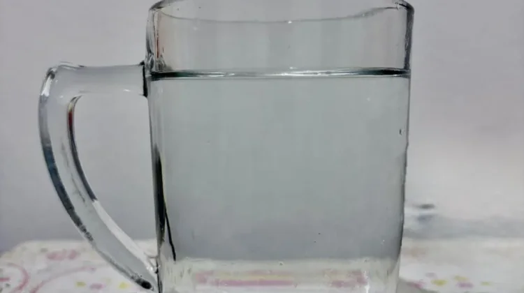 Minum Air Suhu Ruang, Kebiasaan Sederhana yang Menyehatkan