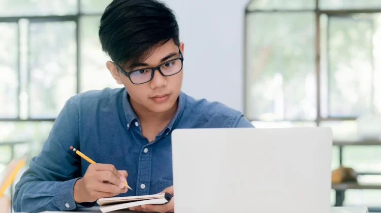 Belajar Online Jadi Pilihan di Era Digital