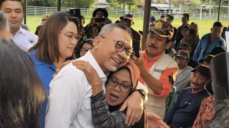 Menko Zulhas Salurkan Bantuan Lima Ton Beras untuk Korban Gempa di Sigi