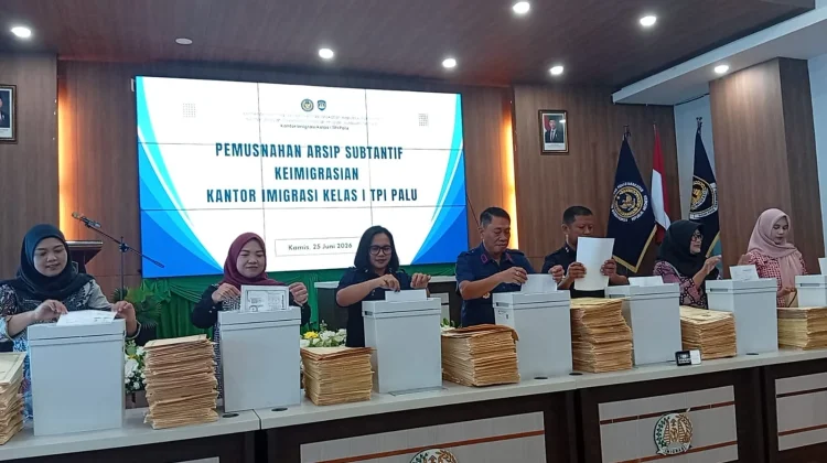 Imigrasi Palu Musnahkan 15.229 Arsip Substantif Wujudkan Tertib Arsip