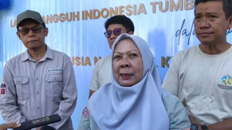 Wagub Sulteng Tekankan Peran Ayah dan Pemberdayaan Lansia