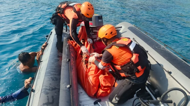 Tim SAR Gabungan Temukan Korban Tenggelam di Pantai Salumbone Donggala