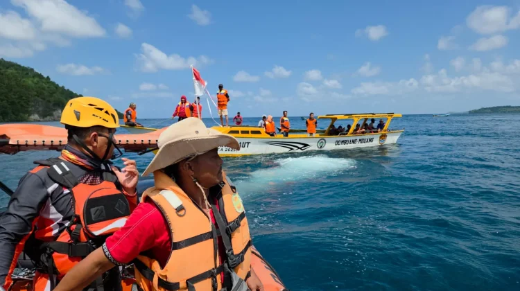 KM Lapolo Expres Terbalik, Tim SAR Gabungan Cari Satu Korban Hilang