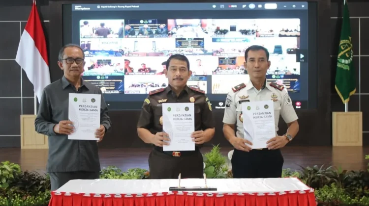 Kejati Ditjenpas Sulteng PKS Implementasi Persidangan Secara Elektronik