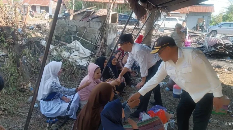 Wabup Poso Tinjau Korban Kebakaran Ranononcu Salurkan Bantuan Darurat