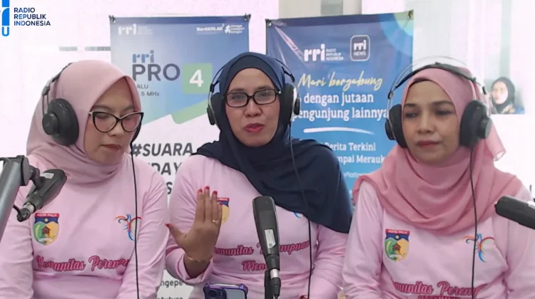 Komunitas Perempuan Menari Palu Lestarikan Budaya Kaili