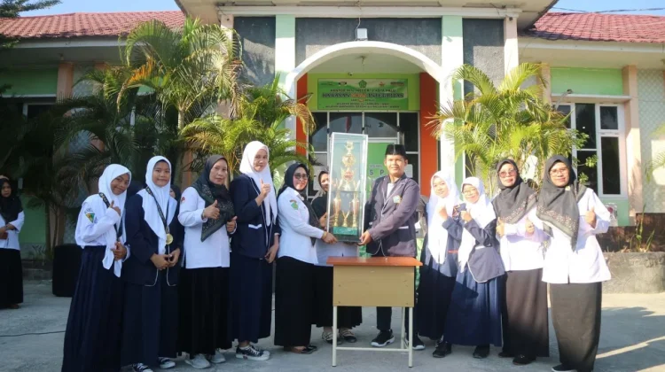 MTsN 2 Kota Palu Awali Tahun Ajaran Baru dengan Deretan Prestasi Siswa