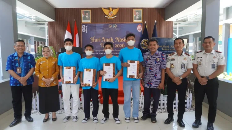 Peringatan HAN 2026, Lima Anak Binaan LPKA Palu Terima Pengurangan Masa Pidana