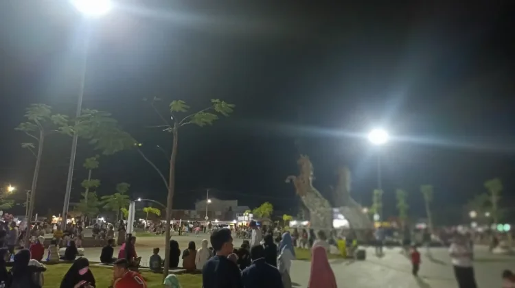 Taman Patung Kuda Palu Barat Jadi Destinasi Santai Keluarga