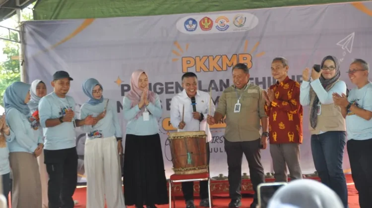 Wali Kota Palu Ajak Mahasiswa Bangun Kesadaran dan Kemandirian