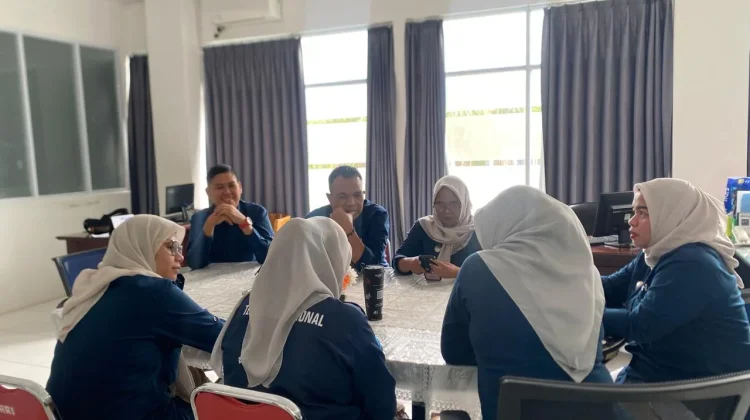6 Cara Membangun Teamwork yang Solid agar Kinerja Tim Semakin Optimal