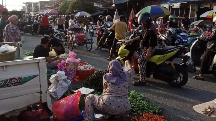 Pasar Tradisional Inpres Tetap Jadi Pilihan Warga Berbelanja