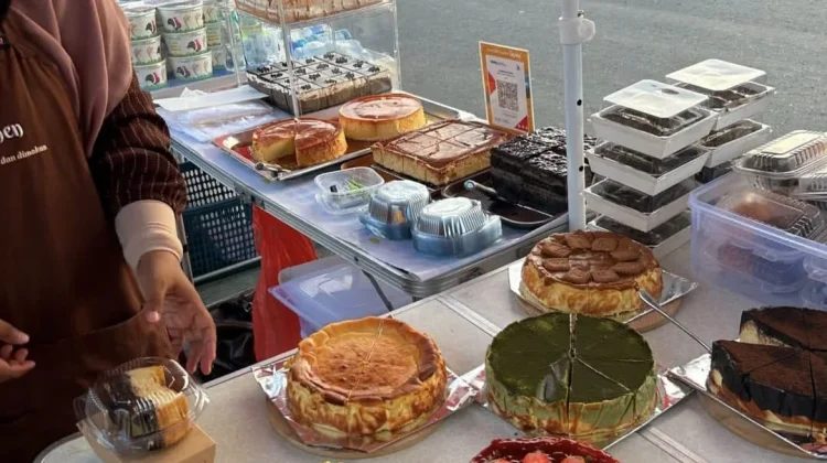 Menjamurnya Kuliner Kekinian di Jalan Moh. Yamin Palu