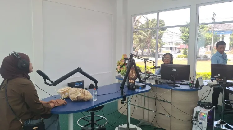 Camilan Kerupuk Kian Menjamur di Kota Palu