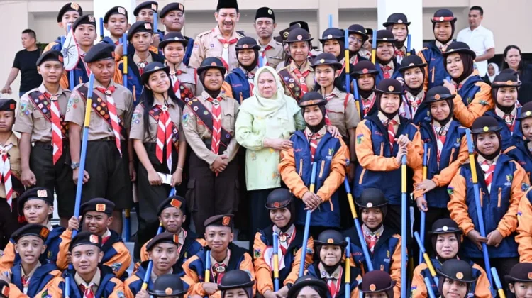 Wagub Reny Lepas Kontingen Kwarda Sulteng ke Jambore Nasional XII