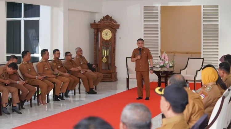 Wali Kota Palu Minta Camat dan Lurah Perkuat Deteksi Dini Gangguan Kamtibmas