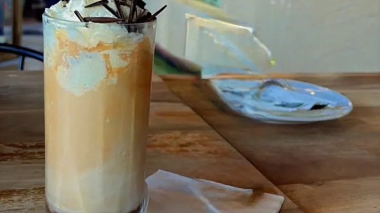 Nikmatnya Es Tiramisu Latte, Cocok Temani Waktu Santai