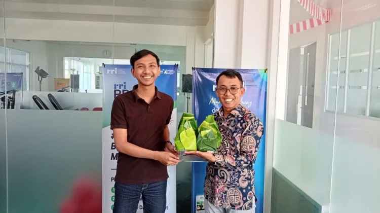 Keluarga Renaldi Bangun Support System lewat Nasi Kuning Jadul