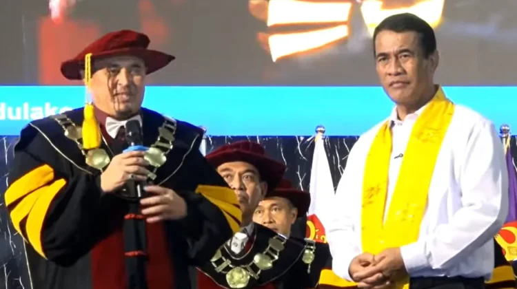 Orasi Ilmiah di Wisuda Untad, Mentan RI : Jadilah Pembuka Lapangan Kerja