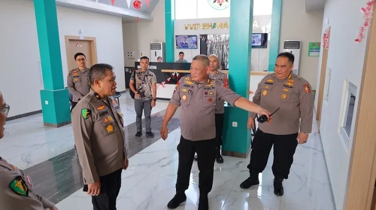 Pusdokkes Polri Evaluasi Fasilitas Rumh Sakit Bhayangkara Palu