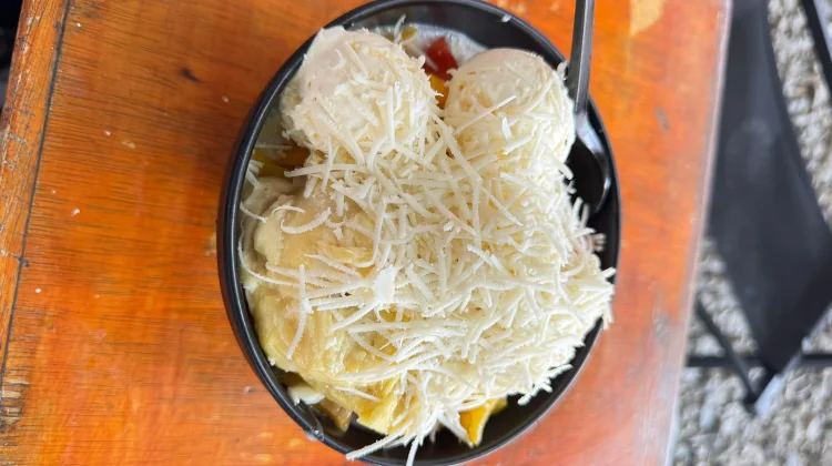 Es Teler Viral Palu, Topping-nya Bikin Nagih