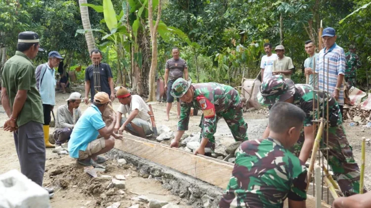 Pangdam 23 Palaka Wira Tinjau Pembangunan Sumur Bor Desa Sibalago Parimo