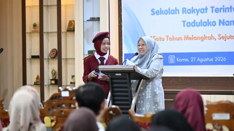 Siswa SRT 20 Palu Fasih Pidato Bahasa Asing, Wagub Sulteng Terpukau