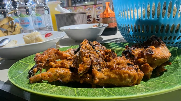 Perpaduan Gurih dan Pedas Ayam Bakar Biromaru Jadi Kuliner Khas Sigi