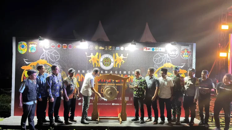 Festival Air Terjun Mambuku Dorong Ekonomi Lokal dan Wisata Berkelanjutan