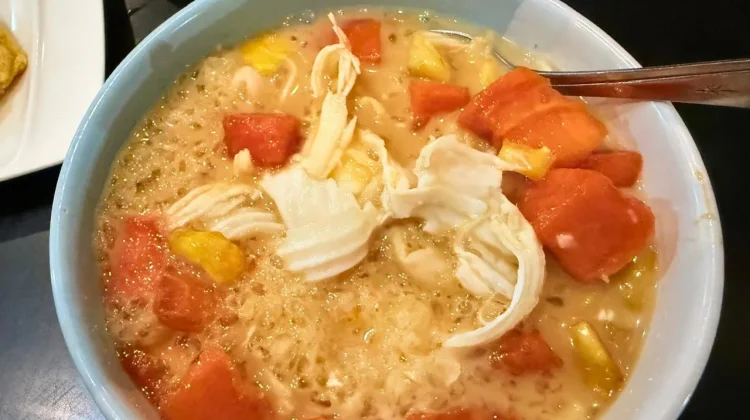 Es Teler Gula Merah, Perpaduan Manis dan Segar yang Menggugah Selera