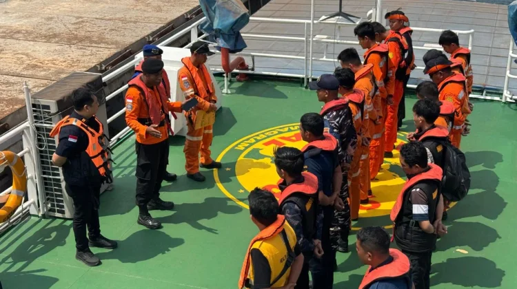 Alami Depresi, Nahkoda MV SM Lumina Dievakuasi Tim SAR Gabungan