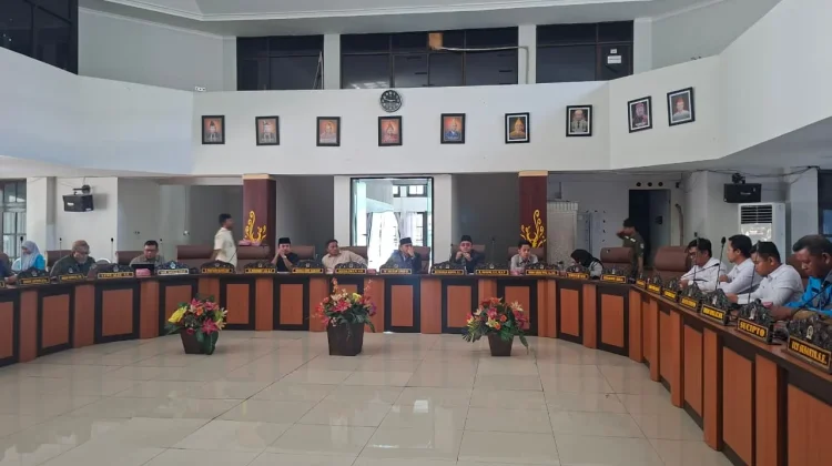 DPRD Palu Dorong DLH dan PLN Berkoordinasi dalam Pemangkasan Pohon
