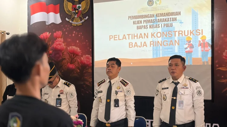 Balai Pemasyarakatan Palu Bekali 20 Klien Keterampilan Konstruksi Baja Ringan