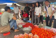 Polres Sigi Pantau Harga Pangan di Pasar Rakyat Bobo