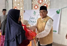BAZNAS Sulteng Salurkan 250 Paket Sembako di Desa Bomba