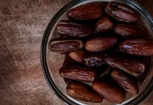 Cara Bedakan Kurma Asli dan Pemanis
