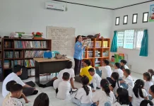 Penyuluh Agama Kristen Bina Karakter Siswa di SMPN 1 dan SDN 3 Parigi