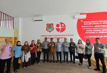 Dukung UMKM, Kakanwil Kemenkum Sulteng Kukuhkan Agensi Layanan AHU Banggai