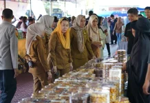 Pemkot Palu Bersama Polresta Palu Gelar Pasar Murah