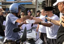 FKUB Sulteng Bersama Pemuda Lintas Agama Bagikan 1.000 Paket Takjil di Palu