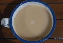 Benarkah Susu Hangat Bantu Tidur Nyenyak ?