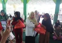 Kemenag Sulteng, BAZNAS dan LAZ Salurkan Ratusan Paket Ramadan di Kabupaten Sigi