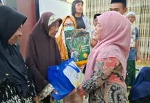 Kemenag dan BAZNAS Morowali Salurkan 100 Paket Bingkisan Ramadan