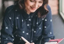 Sering Overthinking? Coba Biasakan Menulis Jurnal