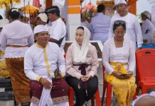 Wakil Wali Kota Palu Hadiri Ritual Melasti di Pantai Dupa Mamboro Palu