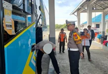 Ditlantas Polda Sulteng Cek Kelayakan Bus Mudik di Terminal Mamboro