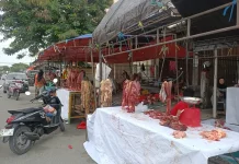 Penjual Daging Musiman Ramai jelang Lebaran di Palu