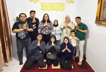 Tradisi Pasiar Warnai Silaturahmi Lebaran Warga Palu